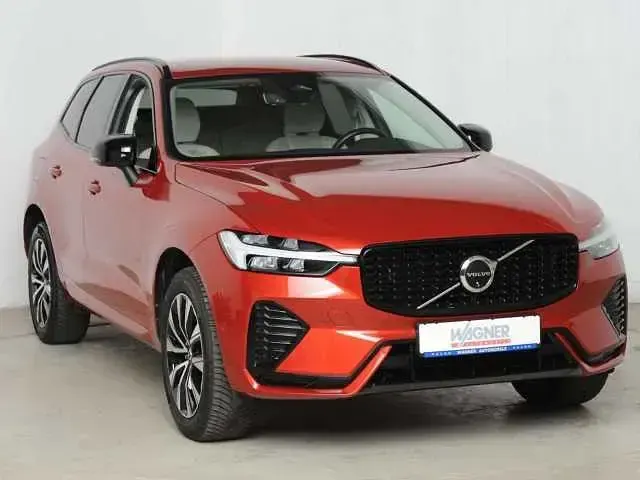Gebraucht Volvo XC60 145 PS (106 kW) 2023 SUV