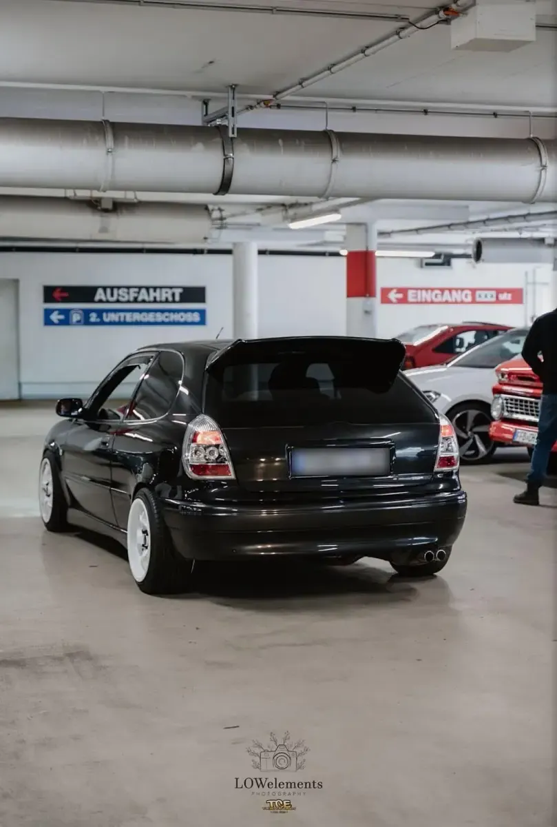 Gebraucht Toyota Corolla 97 PS (71 kW) 2001 Schwarz Kleinwagen