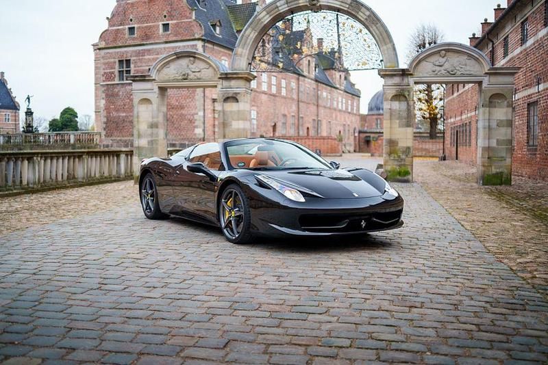 Gebraucht Ferrari 458 570 PS (419 kW) 2013 Schwarz Cabrio