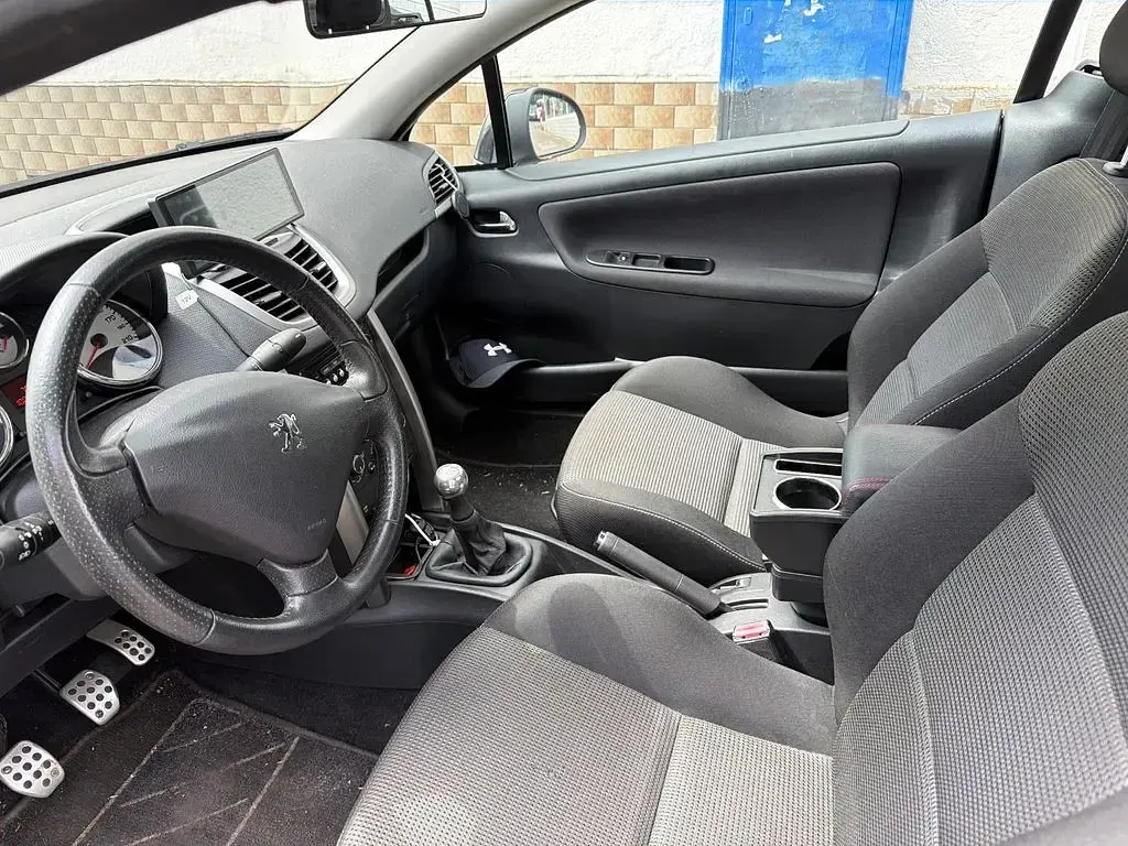 Gebraucht Peugeot 207 CC Premium 120 PS (88 kW) 2011 Cabrio