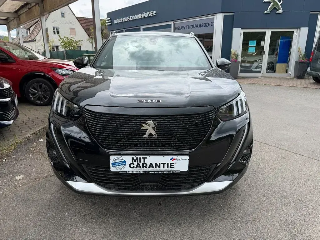 Gebraucht Peugeot 2008 GT 100 kW (136 PS) 2022 Perlaneraschwarz SUV