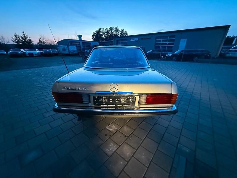 Gebraucht Mercedes SLC280 185 PS (136 kW) 1975 Grün Coupé