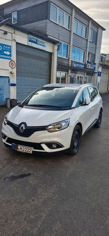 Weiß Gebraucht 2016 Renault Grand Scénic IV LIMITED Van / Kleinbus | 12.500 € (Fairer Preis) - Bild 1/4