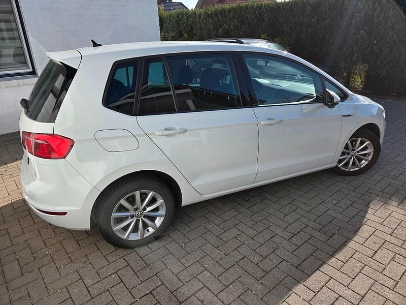 Gebraucht VW Golf Sportsvan LOUNGE 110 PS (80 kW) 2015 Weiß Van / Kleinbus