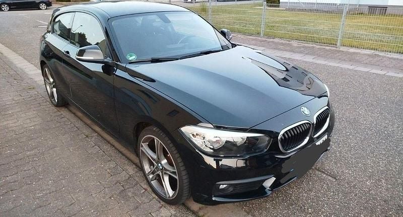 Gebraucht BMW 118 Advantage 136 PS (100 kW) 2017 Schwarz Kleinwagen