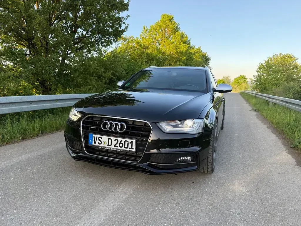 Używany Audi A4 S-Line 245 KM (180 kW) 2015 Czarny Sedan/Limuzyna