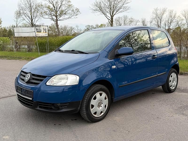 Second-hand VW Fox 54 CP (39 kW) 2007 Albastru Hatchback