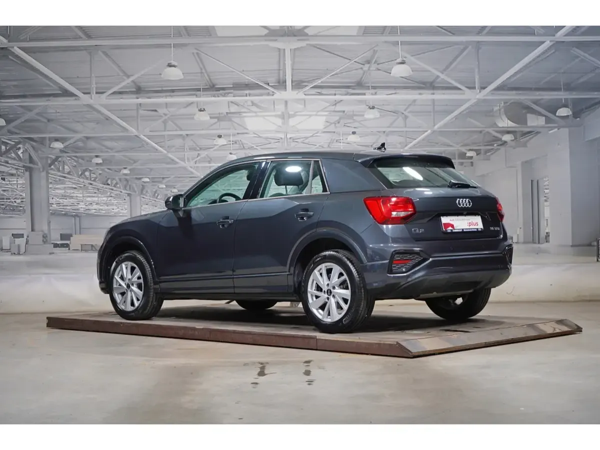 Gebraucht Audi Q2 Advanced Plus 150 PS (110 kW) 2022 Manhattangrau metallic SUV