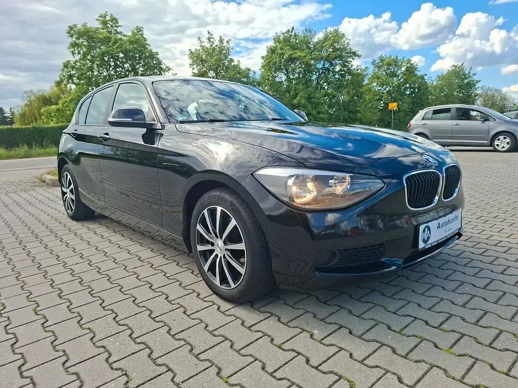 Gebraucht BMW 114 Sport Line 102 PS (75 kW) 2012 Schwarz Kleinwagen