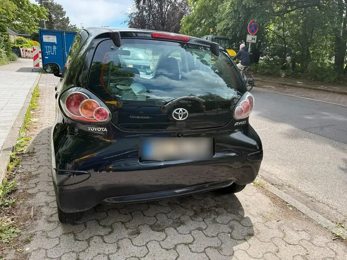 Używany Toyota Aygo 2009 Czarny Hatchback