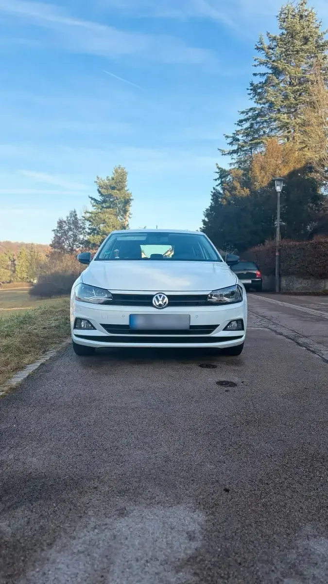 Gebraucht VW Polo 75 PS (55 kW) 2018 Weiß Kleinwagen