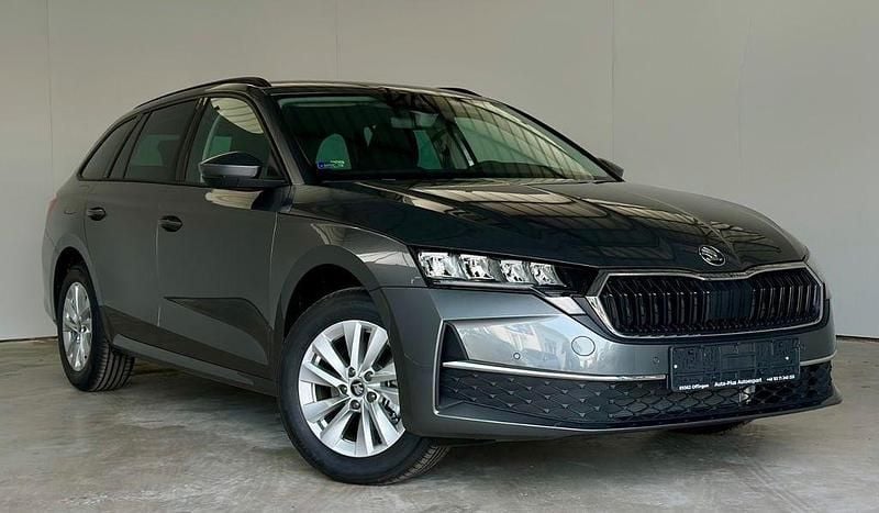 Neu Skoda Octavia 150 PS (110 kW) 2026 Grau Limousine