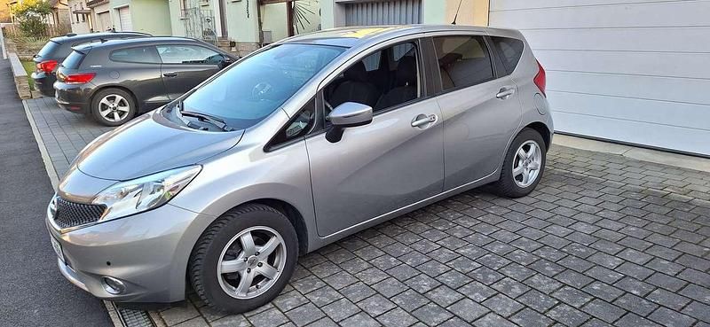 Gebraucht Nissan Note Acenta 98 PS (72 kW) 2016 Silber Kleinwagen