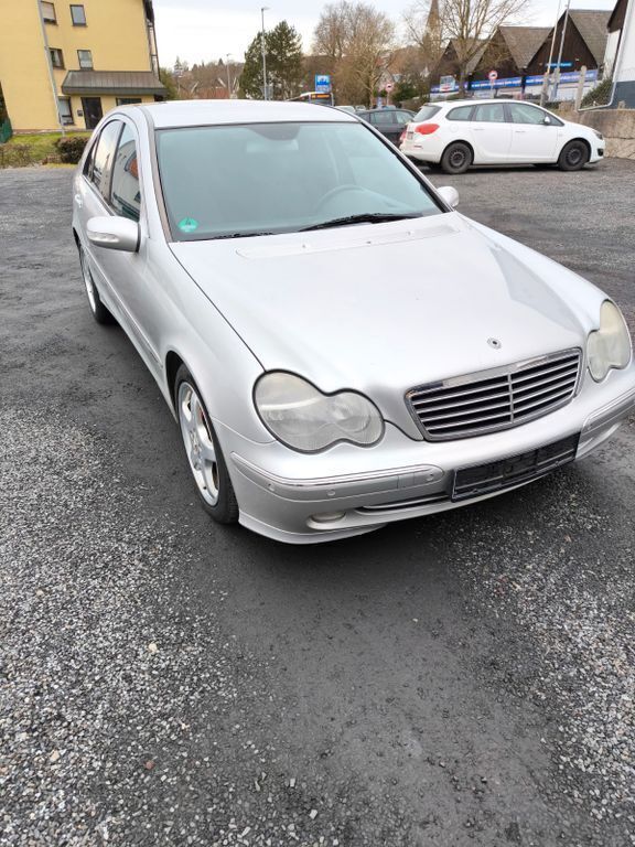Silber Gebraucht 2001 Mercedes C240 Avantgarde Limousine | 1.500 € (Guter Preis) - Bild 1/4