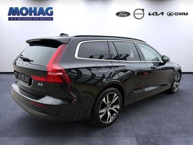 Gebraucht Volvo V60 120 PS (88 kW) 2024 Kombi