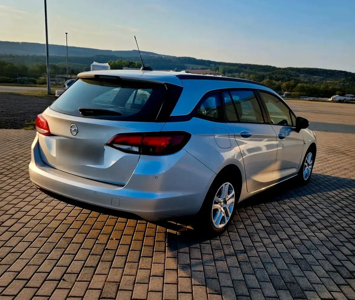 Gebraucht Opel Astra 122 PS (89 kW) 2020 Silber Kombi