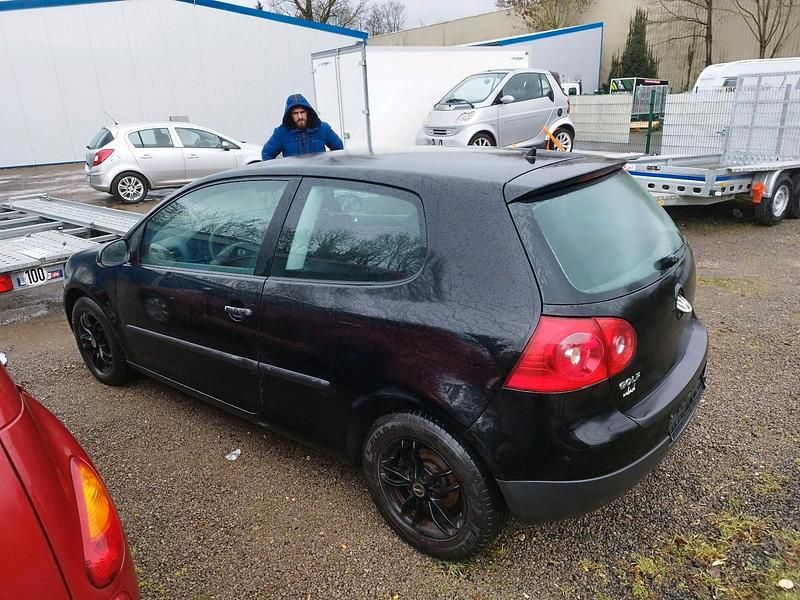 Gebraucht VW Golf IV 75 PS (55 kW) 2005 Schwarz Limousine