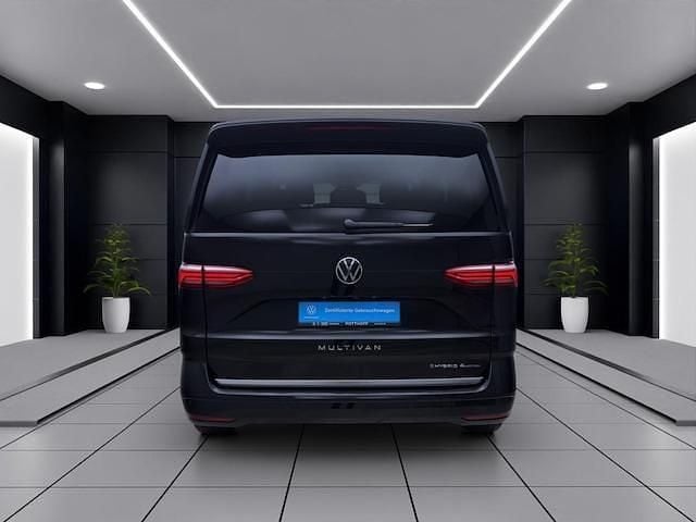 Gebraucht VW Multivan Style 177 PS (130 kW) 2025 Van