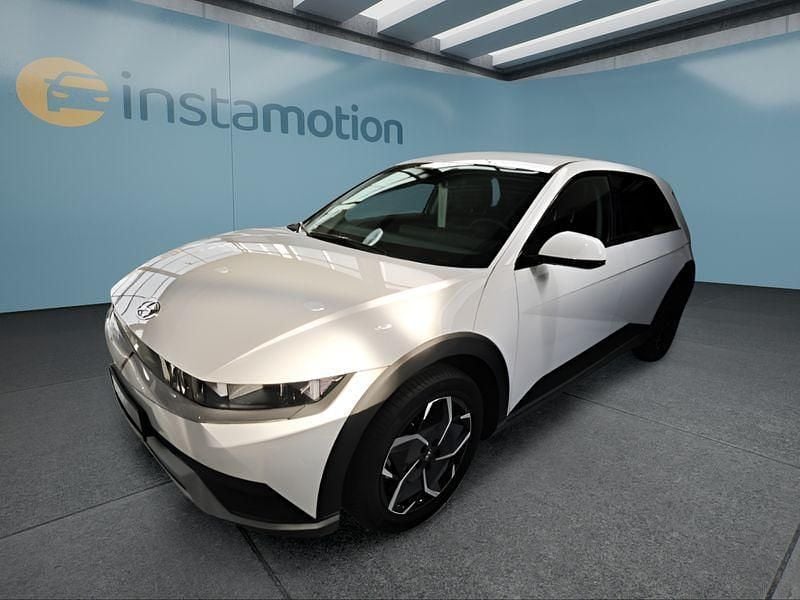 Weiß Gebraucht 2023 Hyundai Ioniq Kleinwagen | 27.649 € (Fairer Preis) - Bild 1/4