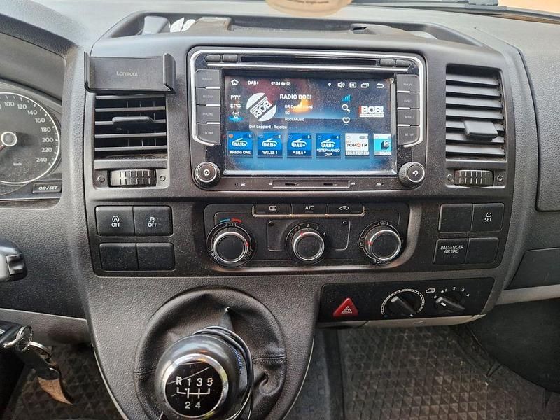 Gebraucht VW T5 113 PS (83 kW) 2013 Schwarz Van