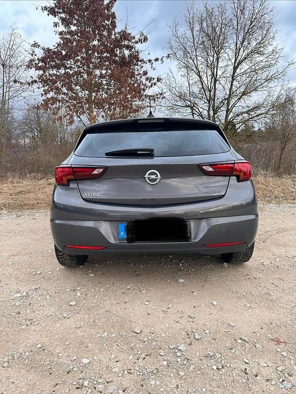 Gebraucht Opel Astra Innovation 150 PS (110 kW) 2016 Grau Limousine