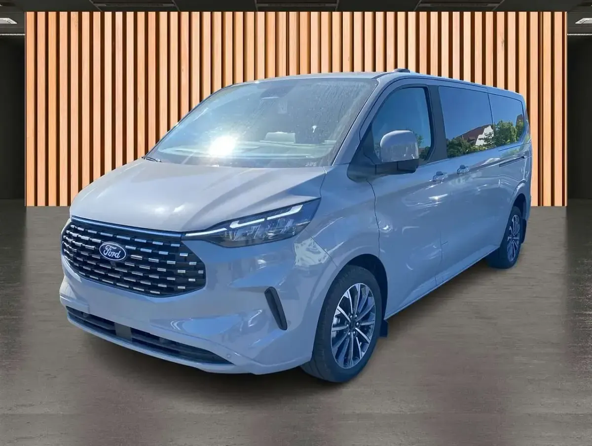 Neu Ford Tourneo Titanium X 170 PS (125 kW) 2026 Grau Van / Kleinbus