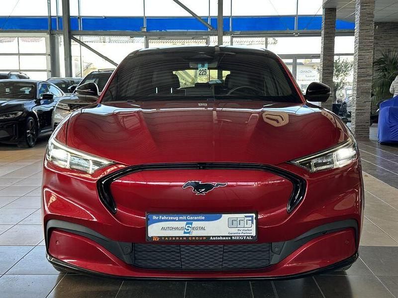 Gebraucht Ford Mustang Mach-E ST-Line 258 kW (351 PS) 2022 Rot SUV