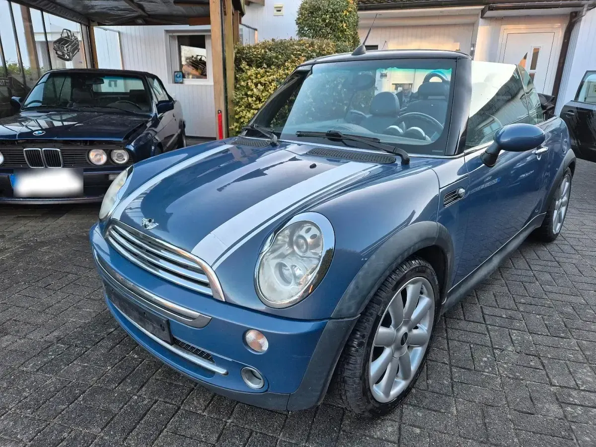 Second-hand Mini Cooper Cabriolet 116 CP (85 kW) 2004 Albastru Cabrio