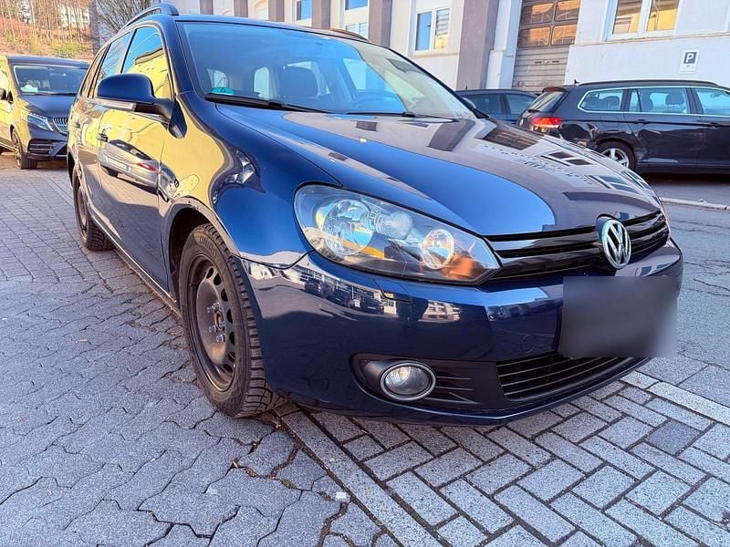 Gebraucht VW Golf VI 77 PS (56 kW) 2011 Blau Kleinwagen