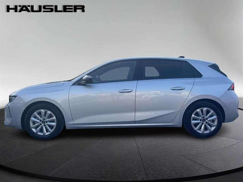Neu Opel Astra Edition 131 PS (96 kW) 2025 Kristall silber (metallic) Limousine