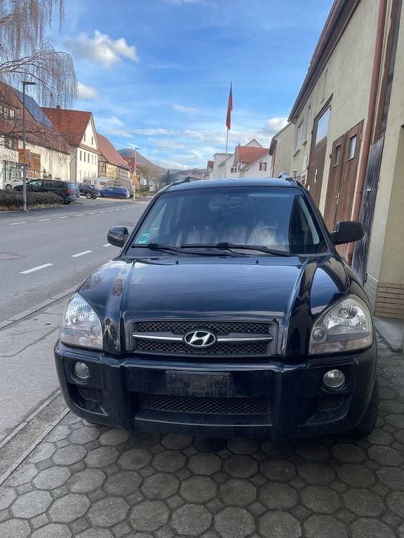 Gebraucht Hyundai Tucson 141 PS (103 kW) 2008 Schwarz SUV