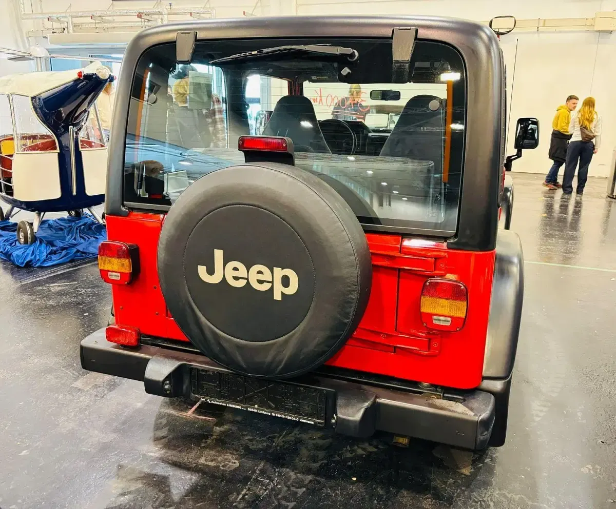 Gebraucht Jeep Wrangler Sport 118 PS (86 kW) 1999 Rot SUV