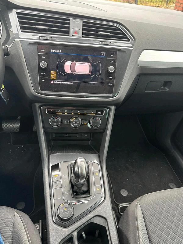 Gebraucht VW Tiguan 150 PS (110 kW) 2020 Silber SUV