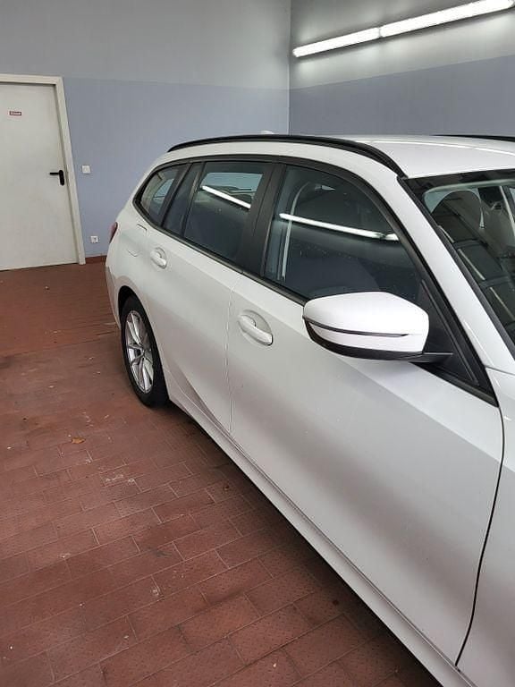 Gebraucht BMW 320 190 PS (139 kW) 2020 Weiß Kombi