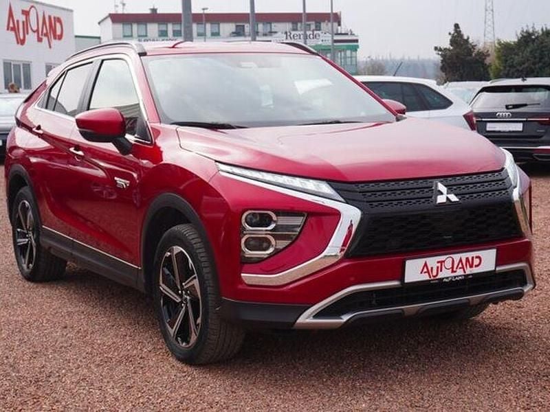 Gebraucht Mitsubishi Eclipse Cross Plus 188 PS (138 kW) 2022 Rot SUV