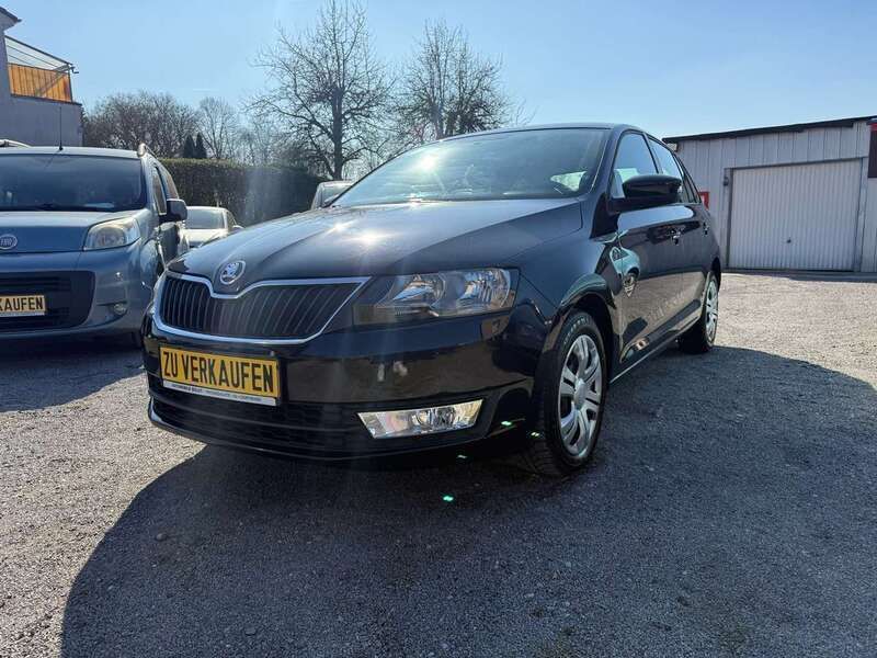 Schwarz Gebraucht 2014 Skoda Rapid Ambition Kombi | 7.490 € (Fairer Preis) - Bild 1/4