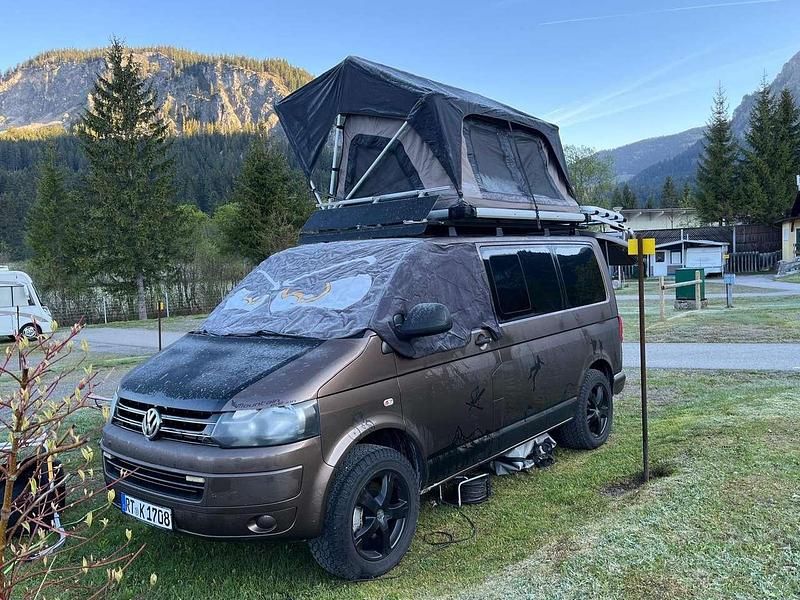 Gebraucht VW Multivan Startline 140 PS (102 kW) 2011 Braun Van