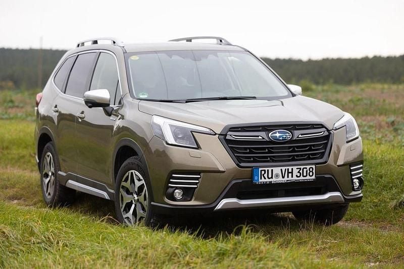 Grün Gebraucht 2023 Subaru Forester Active SUV | 31.000 € (Fairer Preis) - Bild 1/4