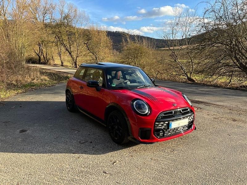 Gebraucht Mini John Cooper Works 156 PS (114 kW) 2025 Rot Kleinwagen