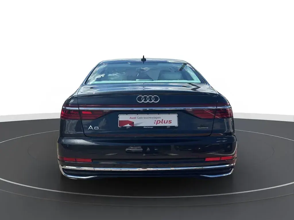 Gebraucht Audi A8 Ambiente 286 PS (210 kW) 2022 Vesuvgrau metallic Limousine