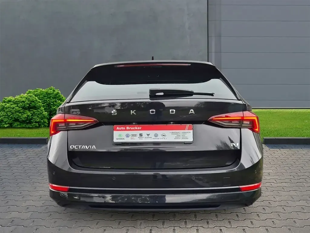 Gebraucht Skoda Octavia First Edition 204 PS (150 kW) 2020 Schwarz Kombi