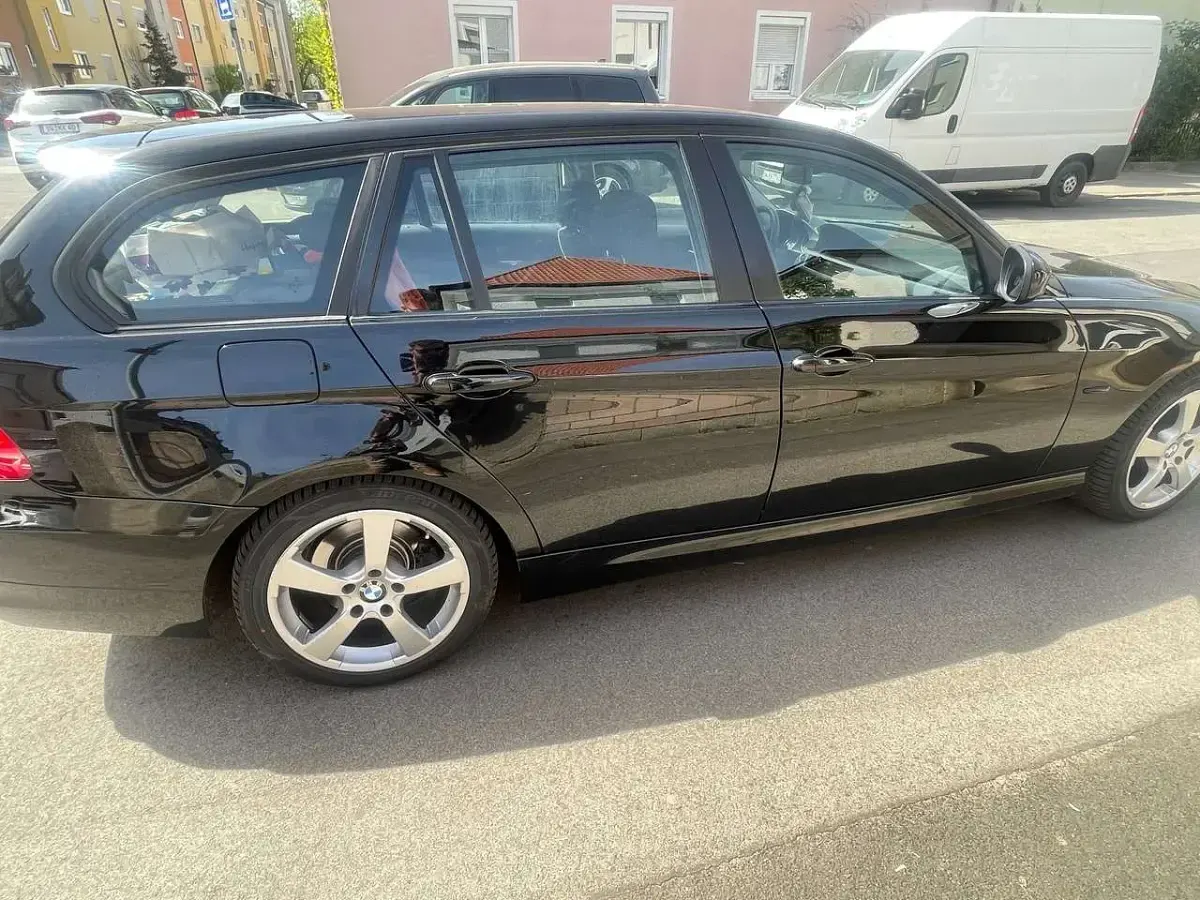 Gebraucht BMW 318 143 PS (105 kW) 2012 Kombi