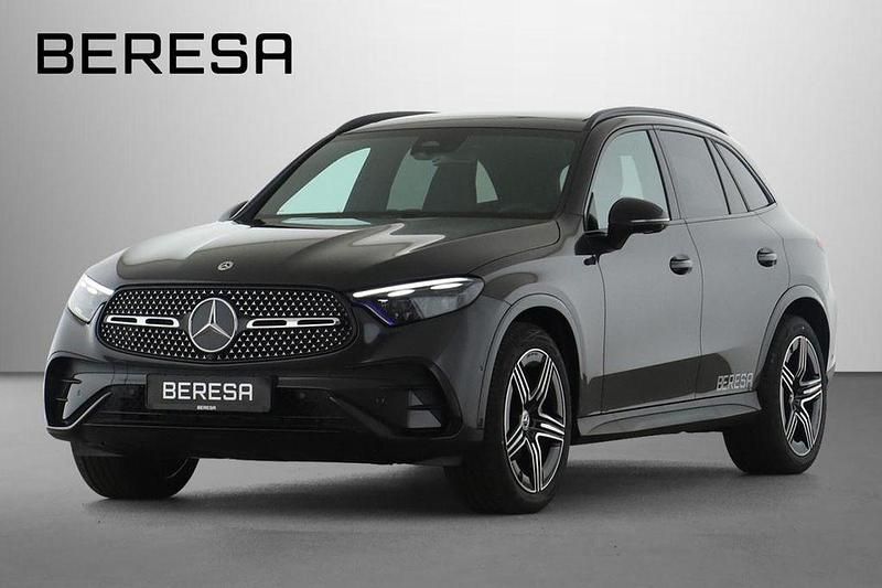 Grau Gebraucht 2025 Mercedes GLC300 AMG SUV | 69.550 € (Etwas zu teuer) - Bild 1/4