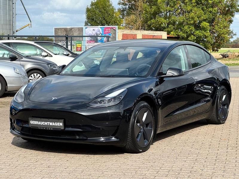 Schwarz Gebraucht 2022 Tesla Model 3 RWD Limousine | 25.990 € (Guter Preis) - Bild 1/4