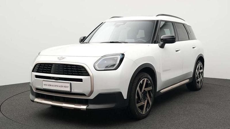 Weiß Gebraucht 2024 Mini Countryman Favoured SUV | 40.823 € (Fairer Preis) - Bild 1/4