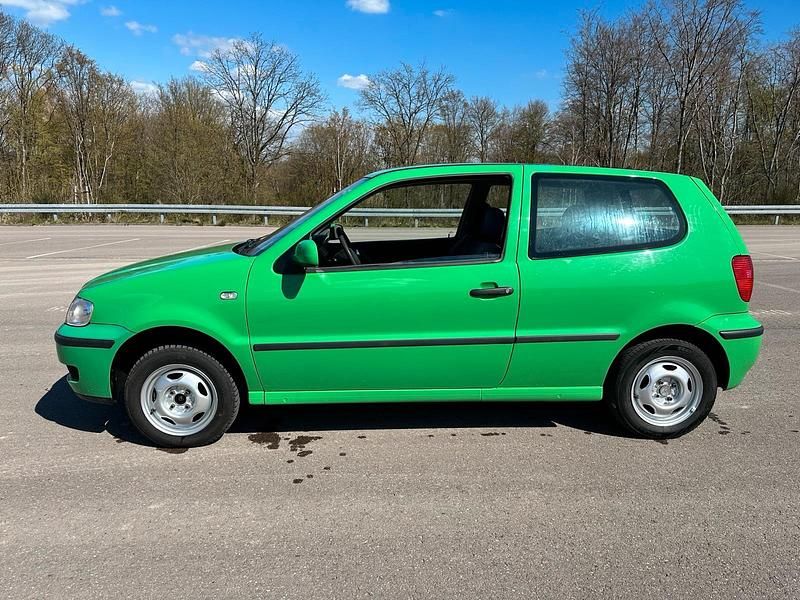 Gebraucht VW Polo 50 PS (36 kW) 2001 Grün Kleinwagen