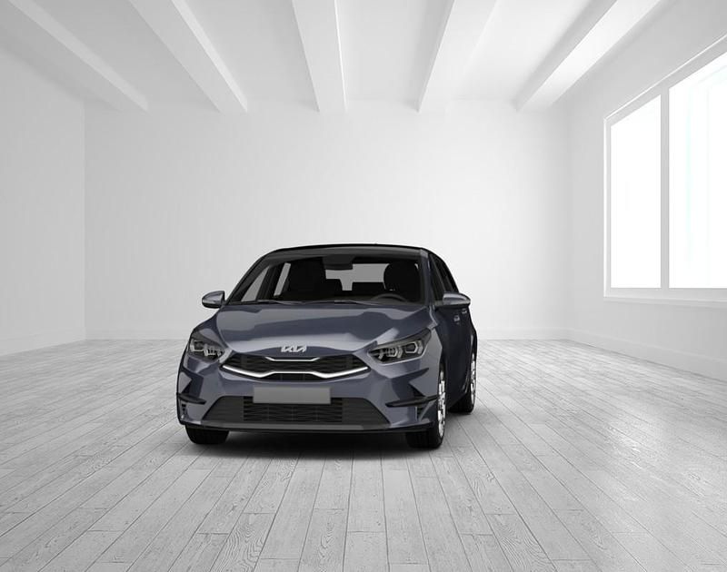 Gebraucht Kia Ceed Sportswagon Gold 140 PS (102 kW) 2025 Penta grau Kombi