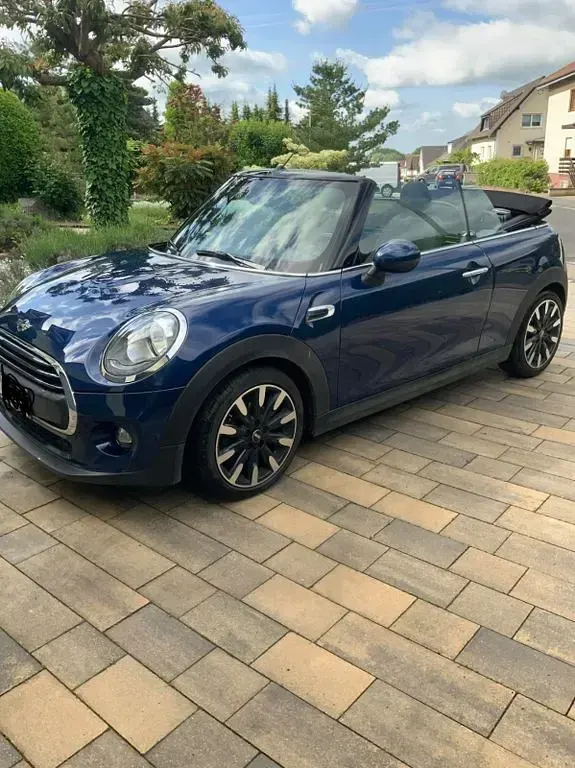 Gebraucht Mini One Cabriolet 102 PS (75 kW) 2018 Blau Cabrio