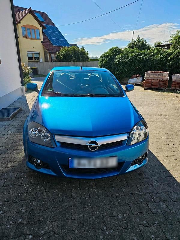 Gebraucht Opel Tigra 125 PS (91 kW) 2005 Blau Cabrio