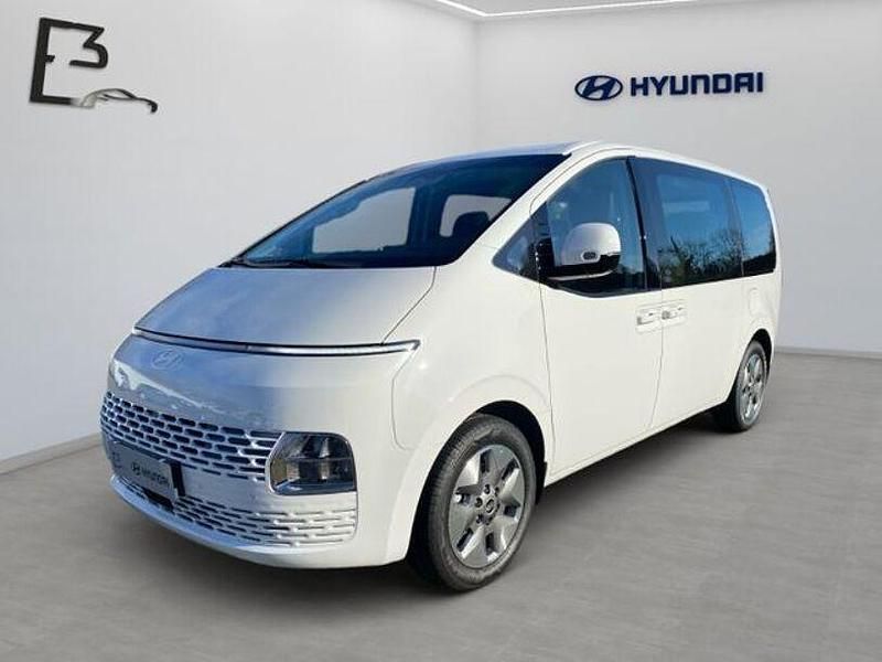 Weiß Gebraucht 2024 Hyundai Staria Trend Van | 42.990 € - Bild 1/4